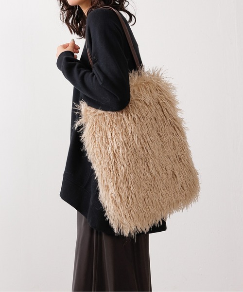 emesuelee(エメスーリー)の「ロングファー トートバッグ(トートバッグ・レディース・ベージュ/モカ/ブラウン・フリー)」の22枚目の写真