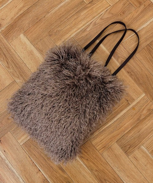 emesuelee(エメスーリー)の「ロングファー トートバッグ(トートバッグ・レディース・ベージュ/モカ/ブラウン・フリー)」の12枚目の写真