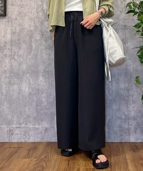 Right-on(ライトオン)の「HONEYSUCKLE ROSE(ハニーサックルローズ)【レディース】【ラク&軽い】ワイドイージーパンツ/セットアップ対応(ウエストゴム/軽量)(その他パンツ・レディース・ブルー/ブラウン/ダークグレー・M/L)」の1枚目の写真
