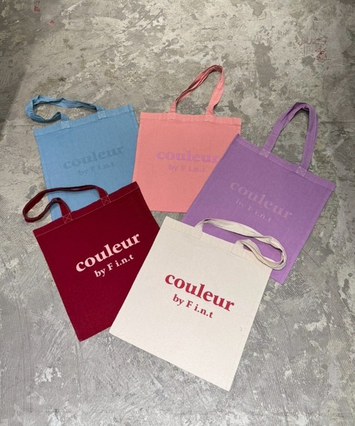 F i.n.t（フィント）の「【A4サイズ/500mlペットボトル収納可】ロゴプリントカラートートバッグ【製品染め】（トートバッグ・レディース・オフホワイト/ライトブルー/ライトピンク/レッド/ラベンダー・FREE）」の6枚目の写真