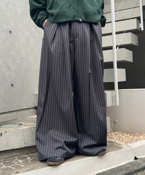 MandO（Auntie Rosa）（エムオー）の「クロスタックバギーワイドスラックス/ストライプ&無地/セットアップ着用可（スラックス・メンズ・ブラウン/ブラック系その他/ブラック/グレー系その他・MEDIUM/SMALL/LARGE）」の4枚目の写真