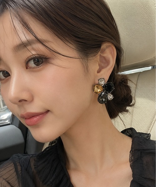 NOLITA LABORATORY(ノリータラボラトリー)の「【 NOLITA / ノリータ 】 ビジュー フラワー ピアス(ピアス(両耳用)・レディース・ブラック・FREE)」の10枚目の写真