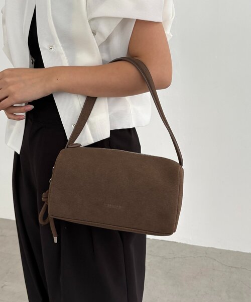 セール】【軽量/大容量】キューブバッグ（ショルダーバッグ