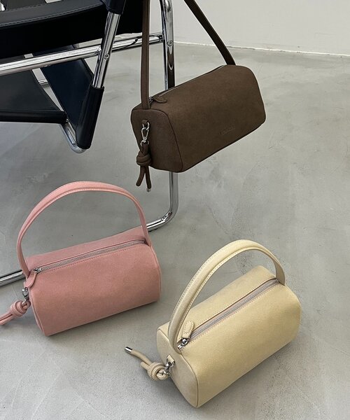 軽量/大容量】キューブバッグ（ショルダーバッグ）｜CAPRICIEUX