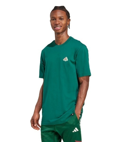 adidas(アディダス)の「アディダス adidas ミニピザ グラフィックTシャツ(Tシャツ/カットソー・メンズ・ブラック/ダークグリーン・S/M/L/LL/3L)」の1枚目の写真
