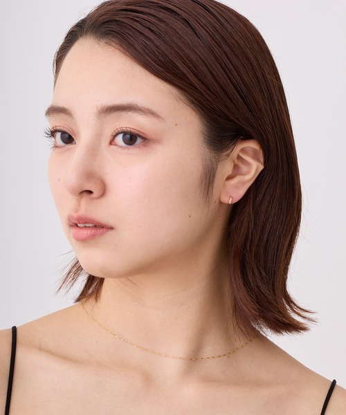 CALIN STANDARD(カリンスタンダード)の「◆金属アレルギー対応◆◆made in japan◆【純金厚メッキ】ビジューライン 極小ミニマルカーブピアス(ピアス(両耳用)・レディース・シルバー/ゴールド/ピンクゴールド・FREE)」の6枚目の写真