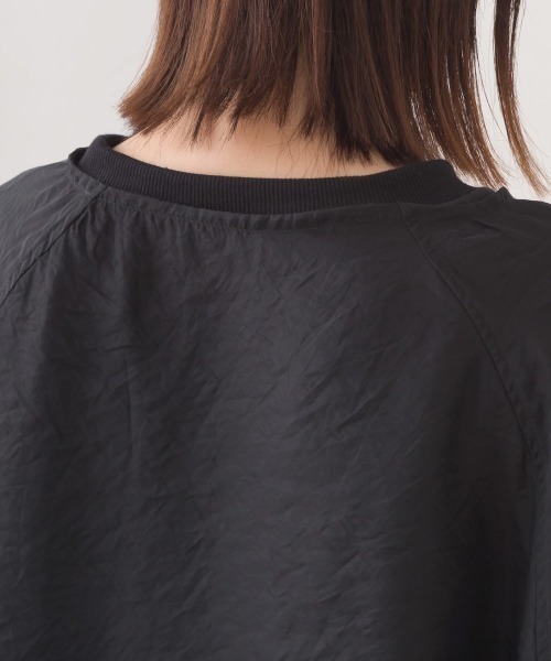 OMNES（オムネス）の「ダンボールニット×オーガンジー 2WAYレイヤードプルオーバー長袖（アンサンブル・レディース・ブラック/グレイッシュベージュ・FREE）」の16枚目の写真