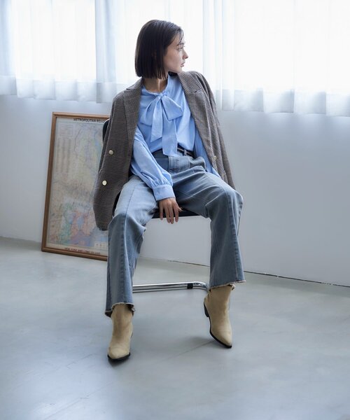 Remind me and forever(リマインドミーアンドフォーエバー)の「【nane】ボウタイブラウス(シャツ/ブラウス・レディース・ネイビー/オフホワイト/ブルー・FREE)」の18枚目の写真