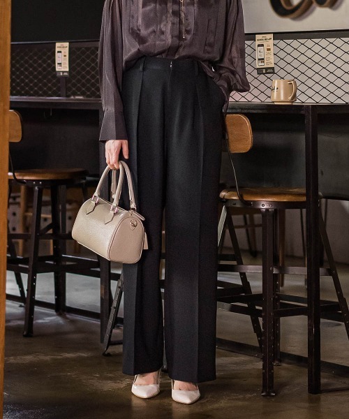 LAUTREAMONT(ロートレアモン)の「タックレスワイドチノパンツ≪洗濯機で洗える≫(チノパンツ・レディース・ブラック/キャメル・7号/9号/11号)」の21枚目の写真