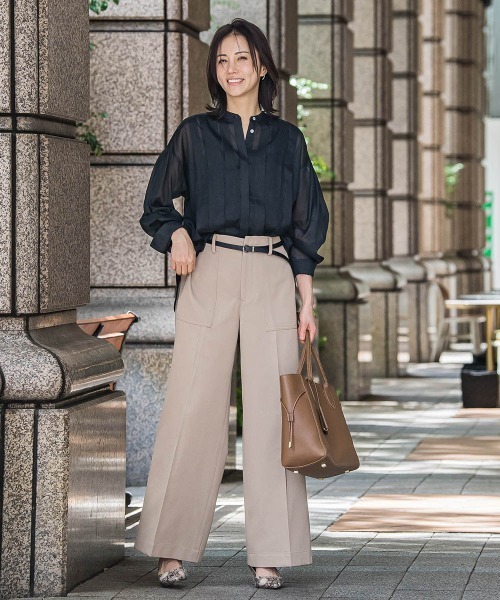 LAUTREAMONT(ロートレアモン)の「タックレスワイドチノパンツ≪洗濯機で洗える≫(チノパンツ・レディース・ブラック/キャメル・7号/9号/11号)」の11枚目の写真