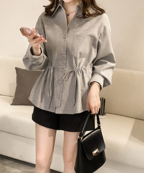 cammie(キャミー)の「ドローストリングオーバーサイズシャツ(シャツ/ブラウス・レディース・サックスブルー/グレー・MEDIUM/LARGE)」の4枚目の写真