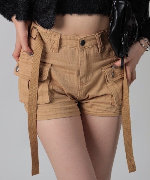 NANAHACHI(ナナハチ)の「ベルト付き コンパクトカーゴショートパンツ(カーゴパンツ・レディース・ブラック/ベージュ・SMALL/MEDIUM)」の3枚目の写真