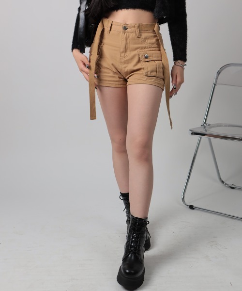NANAHACHI(ナナハチ)の「ベルト付き コンパクトカーゴショートパンツ(カーゴパンツ・レディース・ブラック/ベージュ・SMALL/MEDIUM)」の14枚目の写真