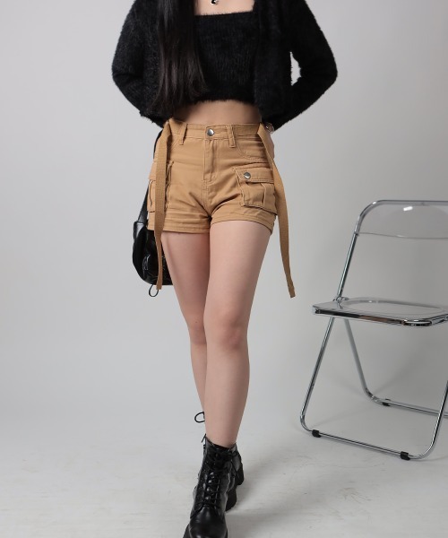 NANAHACHI(ナナハチ)の「ベルト付き コンパクトカーゴショートパンツ(カーゴパンツ・レディース・ブラック/ベージュ・SMALL/MEDIUM)」の15枚目の写真