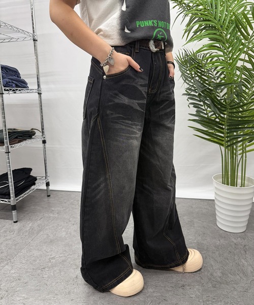 ATMARK(アットマーク)の「【ZOZO限定】ヴィンテージカーブデニムパンツ(デニムパンツ・レディース・ブラック/ブルー/カモフラージュ/レオパード・MEDIUM/LARGE/X-LARGE/SMALL)」の5枚目の写真