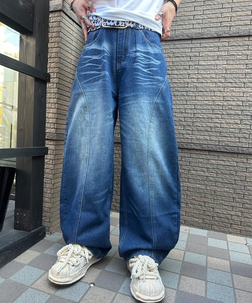 ATMARK(アットマーク)の「【ZOZO限定】ヴィンテージカーブデニムパンツ(デニムパンツ・レディース・ブラック/ブルー/カモフラージュ/レオパード・MEDIUM/LARGE/X-LARGE/SMALL)」の12枚目の写真