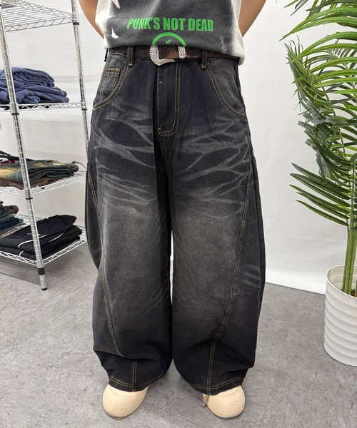 ATMARK(アットマーク)の「【ZOZO限定】ヴィンテージカーブデニムパンツ(デニムパンツ・レディース・ブラック/ブルー/カモフラージュ/レオパード・MEDIUM/LARGE/X-LARGE/SMALL)」の8枚目の写真