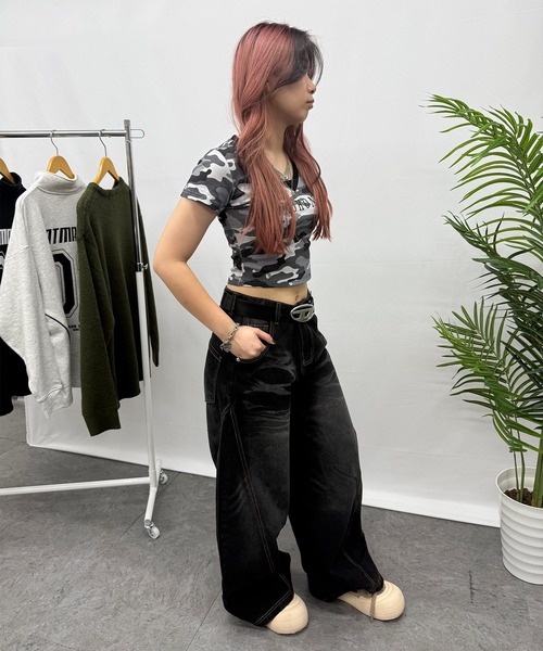 ATMARK(アットマーク)の「【ZOZO限定】ヴィンテージカーブデニムパンツ(デニムパンツ・レディース・ブラック/ブルー/カモフラージュ/レオパード・MEDIUM/LARGE/X-LARGE/SMALL)」の9枚目の写真