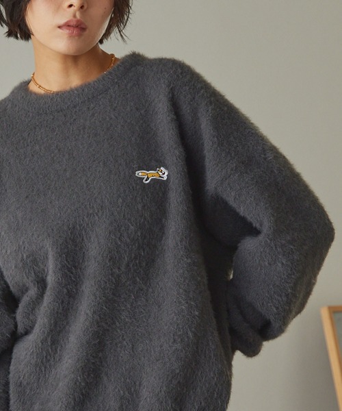 PENNEYS（ぺニーズ）の「PENNEYS/ペニーズ 別注 THE FOX ロゴ ワンポイント刺繍 ロングフェザーオーバーサイズ プルオーバーニット（ニット/セーター・レディース・アイボリー/チェリーレッド/ダークグレー/ネイビー/ベージュ/ブラック・L/M）」の17枚目の写真