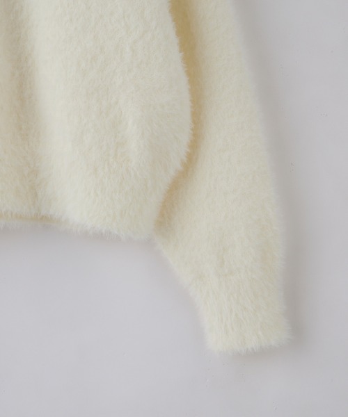 PENNEYS（ぺニーズ）の「PENNEYS/ペニーズ 別注 THE FOX ロゴ ワンポイント刺繍 ロングフェザーオーバーサイズ プルオーバーニット（ニット/セーター・レディース・アイボリー/チェリーレッド/ダークグレー/ネイビー/ベージュ/ブラック・L/M）」の11枚目の写真