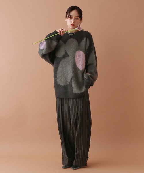 RAGEBLUE（レイジブルー）の「選べるシルエット/シャギーフラワーニット（ニット/セーター・レディース・ブラウン/アイボリー/ブラック/グレー/ピンク/ブルー・MEDIUM/LARGE）」の15枚目の写真