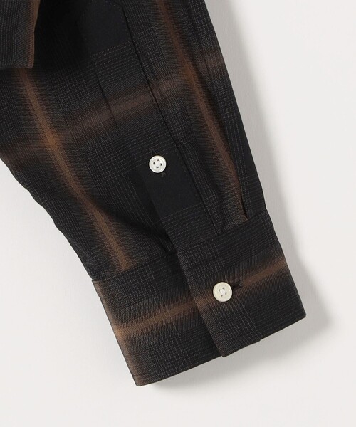 nicholson&nicholson（ニコルソンアンドニコルソン）の「nicholson&nicholson:〈手洗い可能〉ショート ギャザー チェック シャツ ブラウス（シャツ/ブラウス・レディース・ブラウン/グレー・ONE SIZE）」の5枚目の写真