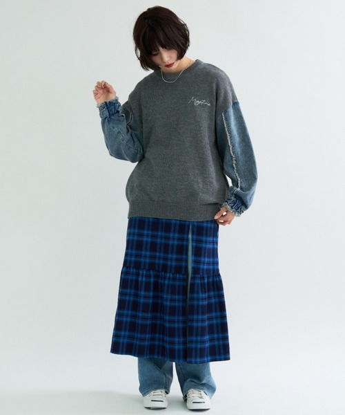 A.D.C.L.（エーディーシーエル）の「刺繍ロゴ入り 袖デニム切替 ニットプルオーバー（ニット/セーター・レディース・ブラック/チャコールグレー・M/L）」の20枚目の写真