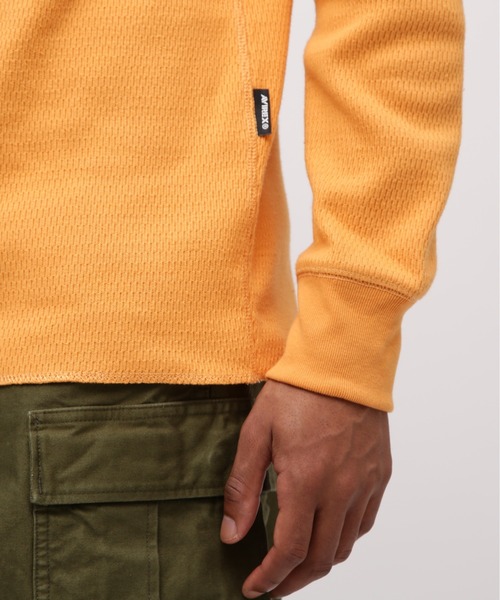 AVIREX(アヴィレックス)の「《WEB&DEPOT限定》STENCIL HONEYCOMB WAFFLE L/S T-SHIRT / ステンシル ハニカムワッフル 長袖Tシャツ / AVIREX / アヴィレックス(Tシャツ/カットソー・メンズ・ネイビー/オレンジ/ナチュラル/チャコール・MEDIUM/LARGE/X-LARGE/XX-LARGE)」の18枚目の写真