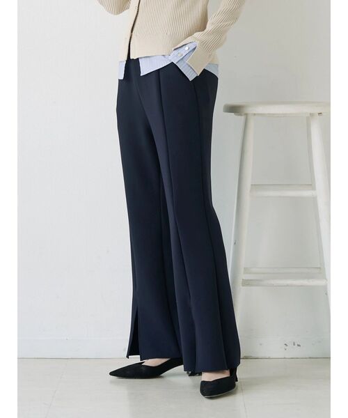 TONAL(トーナル)の「360°ストレッチスリムフレアパンツ(その他パンツ・レディース・ネイビー/チャコールグレー/ブルー・SMALL/MEDIUM/LARGE)」の3枚目の写真