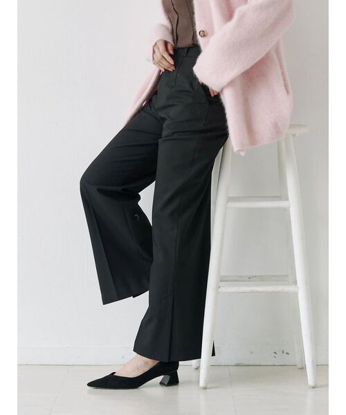 TONAL(トーナル)の「360°ストレッチスリムフレアパンツ(その他パンツ・レディース・ネイビー/チャコールグレー/ブルー・SMALL/MEDIUM/LARGE)」の2枚目の写真