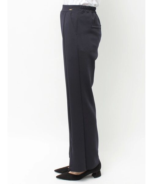 TONAL(トーナル)の「360°ストレッチスリムフレアパンツ(その他パンツ・レディース・ネイビー/チャコールグレー/ブルー・SMALL/MEDIUM/LARGE)」の9枚目の写真