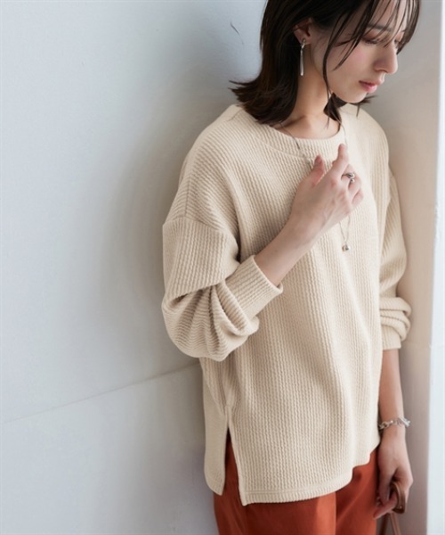 nissen(ニッセン)の「リブ見えカットソーサイドスリットプルオーバー<大きいサイズ有>(Tシャツ/カットソー・レディース・ブラック/チャコールグレー/ブラウン/ベージュ/ミント・S/M/L/LL)」の4枚目の写真