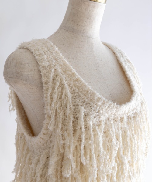 EN NEUME(エンノイム)の「Fringe Knit Bustier(ベスト・レディース・ブラウン/アイボリー/チャコール・FREE)」の19枚目の写真