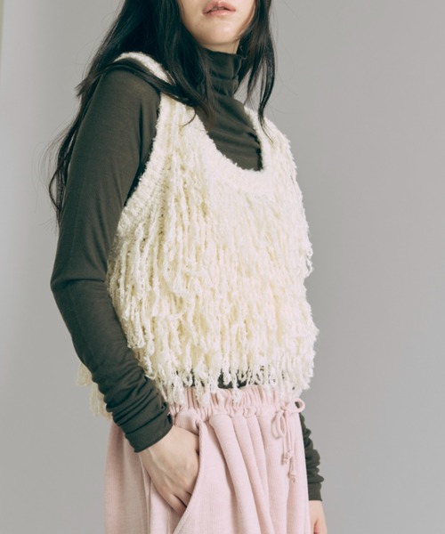 EN NEUME(エンノイム)の「Fringe Knit Bustier(ベスト・レディース・ブラウン/アイボリー/チャコール・FREE)」の10枚目の写真