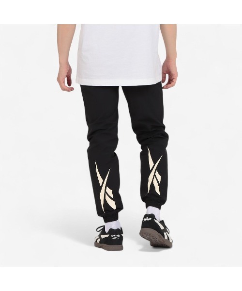 Reebok(リーボック)の「クラシックス ベクター トラックパンツ / CL F FR TRACKPANT(その他パンツ・メンズ・ネイビー/ブラック/バーガンディー/ブラック系その他・X-LARGE/LARGE/SMALL/MEDIUM)」の11枚目の写真