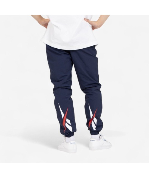 Reebok(リーボック)の「クラシックス ベクター トラックパンツ / CL F FR TRACKPANT(その他パンツ・メンズ・ネイビー/ブラック/バーガンディー/ブラック系その他・X-LARGE/LARGE/SMALL/MEDIUM)」の16枚目の写真