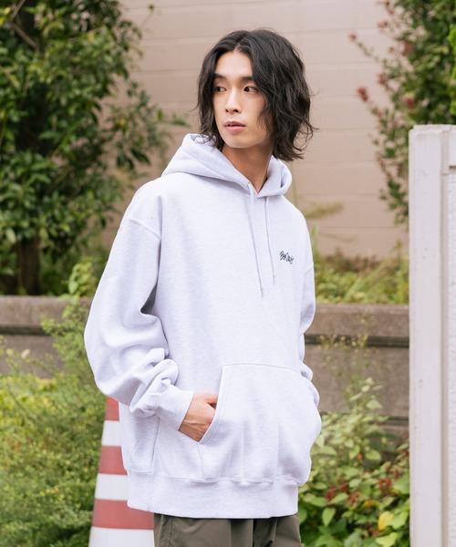 BEN DAVIS(ベンデイビス)の「【BEN DAVIS/ベンデイビス】【すっきりとした一枚どりフードパターン】ワンポイント刺繍 裏起毛フーディー ヘビーウェイトスウェット プルオーバーパーカー ユニセックス(パーカー・メンズ・ブラック/ダークグリーン/グレー・MEDIUM/LARGE/X-LARGE)」の8枚目の写真
