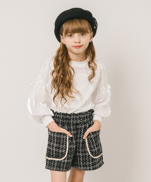 URBAN CHERRY（アーバンチェリー）の「シアーパフスリーブリボンリブトップス（Tシャツ/カットソー・キッズ・アイボリー/ブラック・110cm/120cm/130cm/140cm）」の3枚目の写真