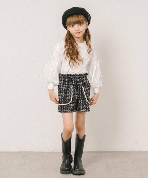 URBAN CHERRY（アーバンチェリー）の「シアーパフスリーブリボンリブトップス（Tシャツ/カットソー・キッズ・アイボリー/ブラック・110cm/120cm/130cm/140cm）」の16枚目の写真