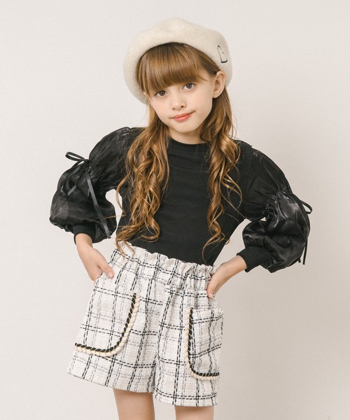 URBAN CHERRY（アーバンチェリー）の「シアーパフスリーブリボンリブトップス（Tシャツ/カットソー・キッズ・アイボリー/ブラック・110cm/120cm/130cm/140cm）」の4枚目の写真