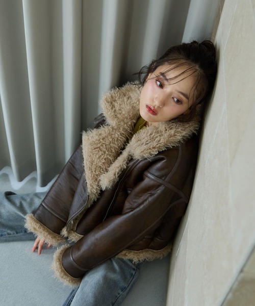 フェイクレザーショートムートンジャケット（ムートンコート