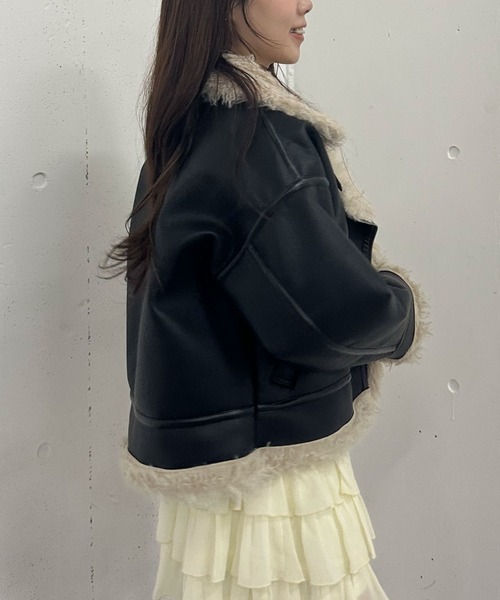 archives（アルシーヴ）の「フェイクレザーショートムートンジャケット（ムートンコート・レディース・ブラウン/ブラック・MEDIUM）」の6枚目の写真