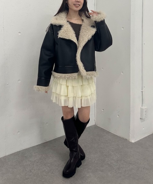 archives（アルシーヴ）の「フェイクレザーショートムートンジャケット（ムートンコート・レディース・ブラウン/ブラック・MEDIUM）」の9枚目の写真