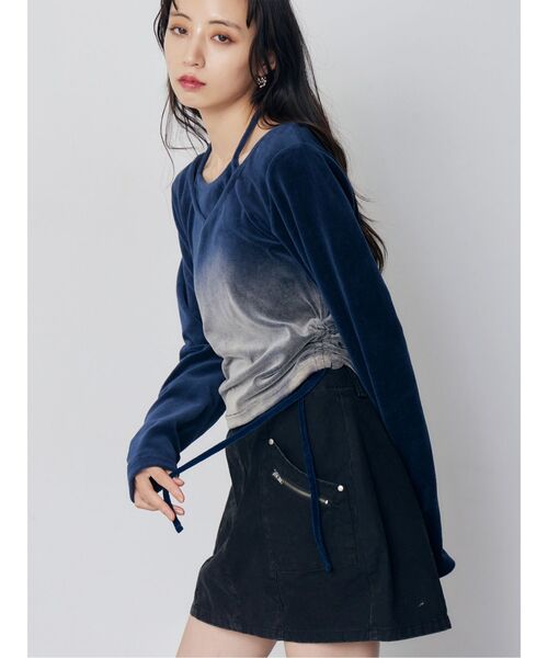 MURUA（ムルーア）の「ホルターネックベロアトップス（Tシャツ/カットソー・レディース・ブラック/ブルー/ベージュ・FREE）」の3枚目の写真