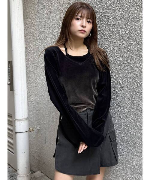 MURUA（ムルーア）の「ホルターネックベロアトップス（Tシャツ/カットソー・レディース・ブラック/ブルー/ベージュ・FREE）」の5枚目の写真