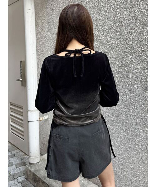 MURUA（ムルーア）の「ホルターネックベロアトップス（Tシャツ/カットソー・レディース・ブラック/ブルー/ベージュ・FREE）」の8枚目の写真