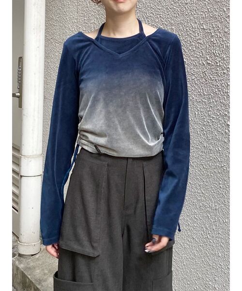 MURUA（ムルーア）の「ホルターネックベロアトップス（Tシャツ/カットソー・レディース・ブラック/ブルー/ベージュ・FREE）」の11枚目の写真