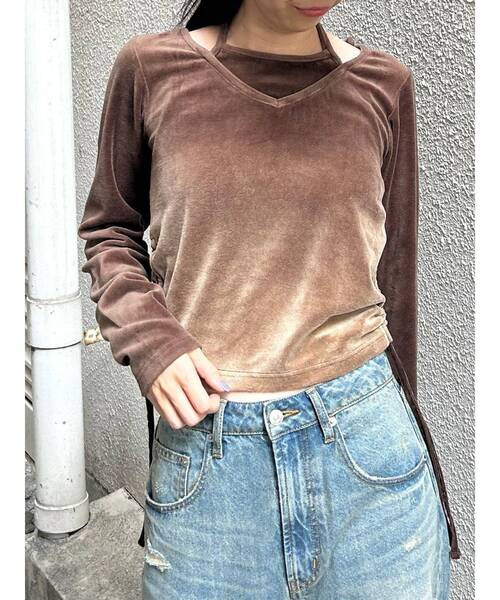 MURUA（ムルーア）の「ホルターネックベロアトップス（Tシャツ/カットソー・レディース・ブラック/ブルー/ベージュ・FREE）」の19枚目の写真