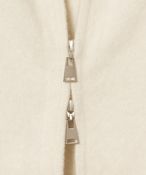 ANAYI(アナイ)の「フラッフィジップアップカーディガン(カーディガン/ボレロ・レディース・グレイッシュベージュ/オフホワイト・38)」の18枚目の写真