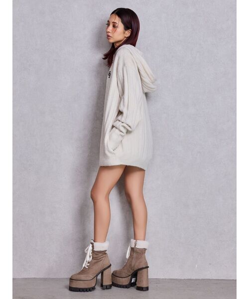 GYDA（ジェイダ）の「TANK SOLES BOAショートブーツ（ブーツ・レディース・ベージュ/ブラック・SMALL/MEDIUM/LARGE）」の13枚目の写真